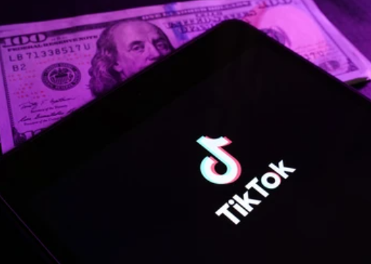 TikTok Business Account: Pros and Cons for Your Brand’s Success