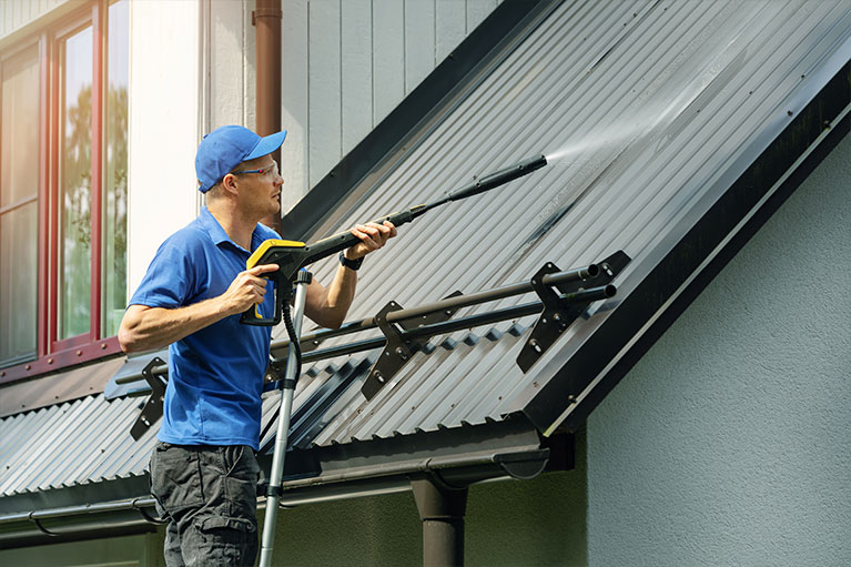 Expert Roof Cleaning Services in West Mifflin PA: Preserving Your Home’s Integrity