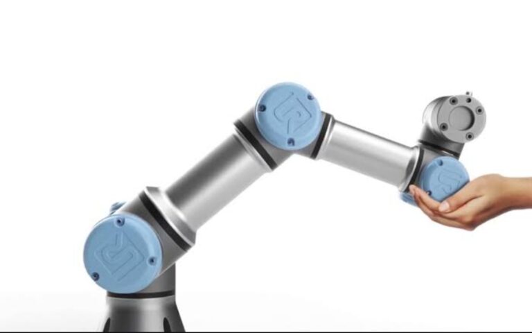 Why Cobots? | All the Benefits of Collaborative Robots