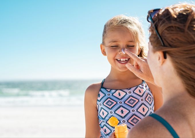 9 Tips For Applying Toddler Sunscreen & Enjoying the Sun