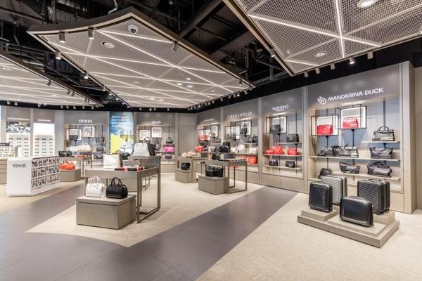 Designing the Future of Retail: Cutting-Edge Store Fixtures and Retail Display Solutions